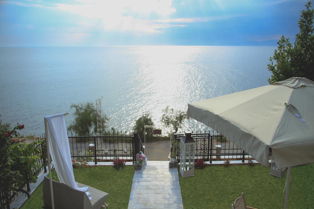 Maistrali Pension Skála Marión Exterior foto